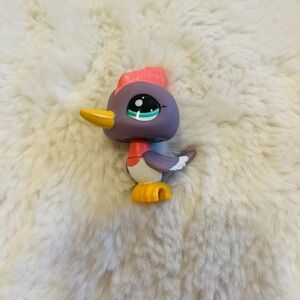 Littlest Pet Shop LPS Woodpecker #2131 Purple Bird Blue Eyes 2009